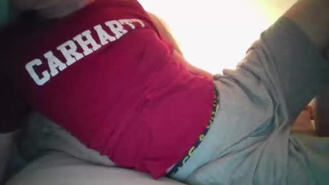 tigerjow941808 online show from November 9, 2025, 9:35 pm