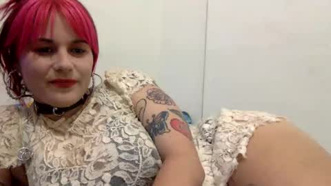 Snapshot of tigerlily228 chatting on October 9, 2025, 5:27 am Tigerlily online show from October 9, 2025, 5:27 am