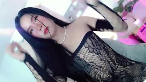 tight_elliana online show from October 5, 2025, 12:14 pm