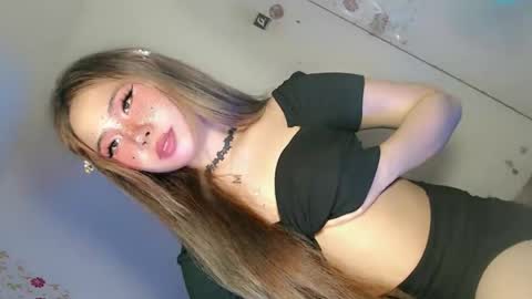 tight_elliana online show from April 28, 2026, 2:27 am