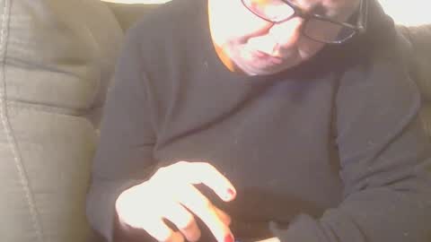Snapshot of tight_kitty55 chatting on December 13, 2024, 7:43 pm tight Kitty55 online show from December 13, 2024, 7:43 pm