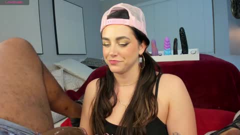 tightholestinytits online show from February 3, 2026, 10:37 pm