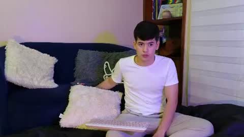 Snapshot of tightncuteass chatting on July 29, 2026, 11:25 pm Camilo online show from July 29, 2026, 11:25 pm