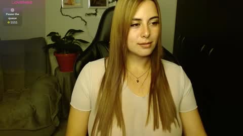 Snapshot of tiina_hz chatting on September 20, 2025, 3:40 am Tiina hz online show from September 20, 2025, 3:40 am