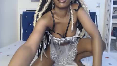 Snapshot of tilly_ebony chatting on October 20, 2025, 7:36 pm Tilly online show from October 20, 2025, 7:36 pm