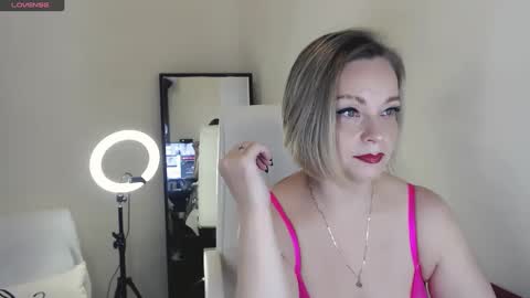 Tilly online show from February 10, 2025, 4:36 pm