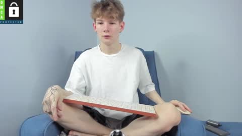 Snapshot of tim_milll chatting on January 3, 2025, 6:55 am Tim online show from January 3, 2025, 6:55 am