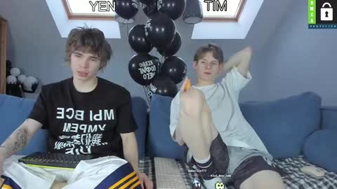 Snapshot of tim_milll chatting on February 22, 2025, 5:55 am Tim online show from February 22, 2025, 5:55 am