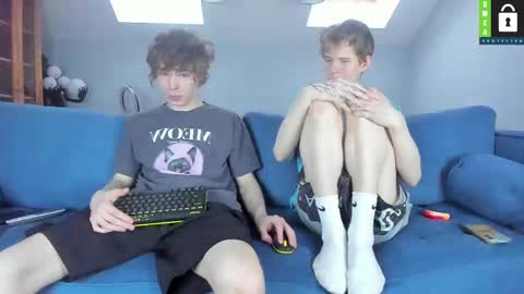 Snapshot of tim_milll chatting on March 5, 2025, 6:54 am Tim online show from March 5, 2025, 6:54 am