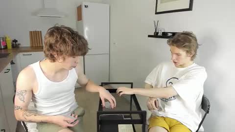 Snapshot of tim_milll chatting on October 9, 2025, 7:34 pm Tim online show from October 9, 2025, 7:34 pm