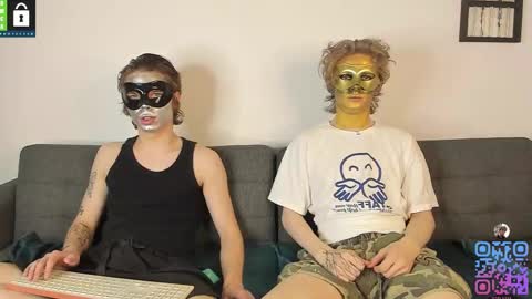 Snapshot of tim_milll chatting on October 31, 2025, 9:16 pm Tim online show from October 31, 2025, 9:16 pm