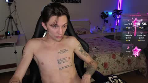 Snapshot of tima_lexikov chatting on December 17, 2024, 7:40 am Tima Lexikov online show from December 17, 2024, 7:40 am