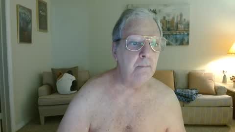 timealone120000 online show from November 24, 2025, 7:35 pm