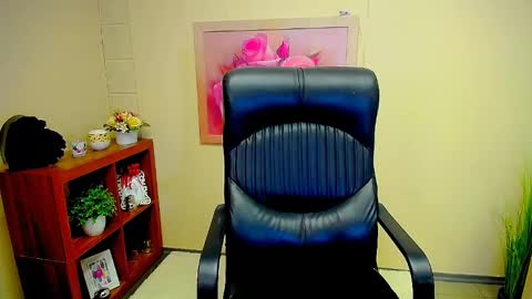 Luisa online show from February 11, 2025, 9:09 am