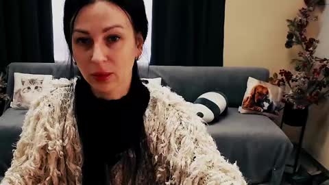 Luisa online show from February 13, 2025, 8:48 am