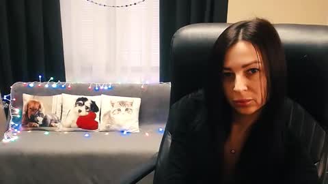 Luisa online show from December 16, 2025, 8:52 am