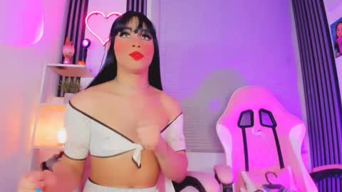 Snapshot of timmy_boyy chatting on February 13, 2026, 11:56 pm Hallie And Annie online show from February 13, 2026, 11:56 pm