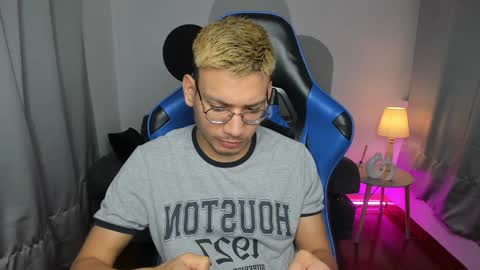 timi  jones online show from January 11, 2025, 10:51 am