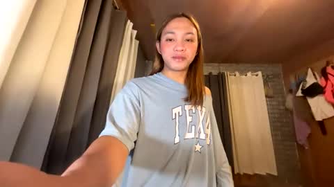 Snapshot of tina_allure chatting on May 9, 2026, 10:31 am Tina online show from May 9, 2026, 10:31 am