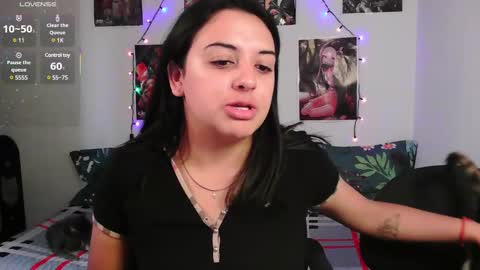 Snapshot of tina_n_charlie chatting on January 24, 2025, 3:02 pm Tina N Charlie online show from January 24, 2025, 3:02 pm