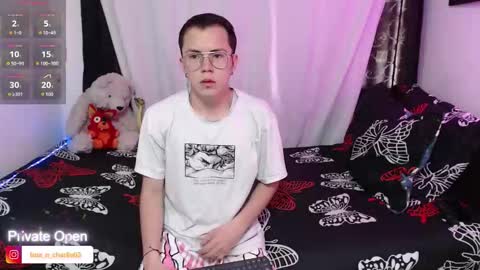 Snapshot of tina_n_charlie chatting on September 16, 2025, 12:17 pm Tina N Charlie online show from September 16, 2025, 12:17 pm