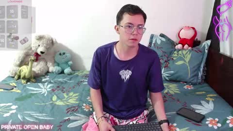 Snapshot of tina_n_charlie chatting on October 16, 2025, 12:17 pm Tina N Charlie online show from October 16, 2025, 12:17 pm