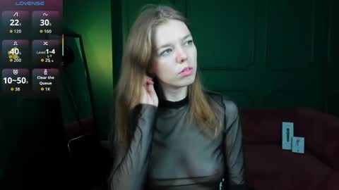 Snapshot of tina_tayllor__ chatting on June 4, 2026, 9:32 pm tina_tayllor__ online show from June 4, 2026, 9:32 pm