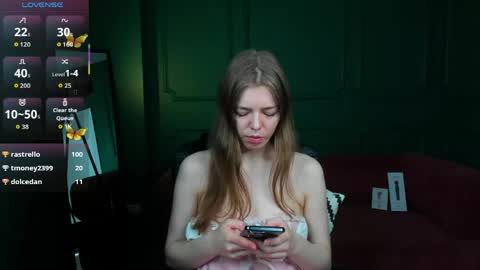 Snapshot of tina_tayllor__ chatting on June 8, 2026, 1:28 am tina_tayllor__ online show from June 8, 2026, 1:28 am