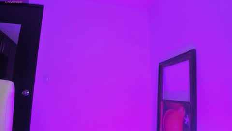 Tina  online show from February 4, 2026, 9:04 am