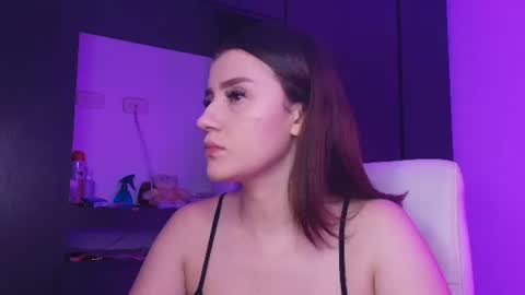 Snapshot of tinaajones_ chatting on July 21, 2026, 3:53 am Tina online show from July 21, 2026, 3:53 am