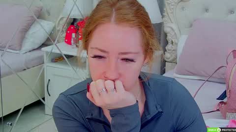 Tina online show from December 1, 2025, 3:33 am