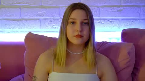 TinaBurton online show from May 3, 2026, 4:24 pm