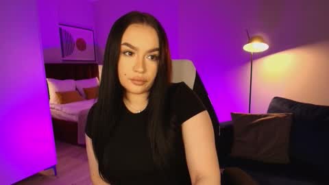 hi im curvy babyface girlie Tina online show from February 12, 2026, 8:20 am