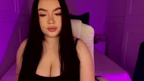 hi im curvy babyface girlie Tina online show from March 9, 2026, 8:07 am