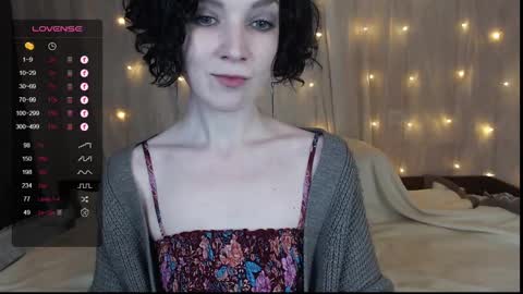 Snapshot of tinawincee chatting on December 2, 2024, 7:47 am Tina online show from December 2, 2024, 7:47 am