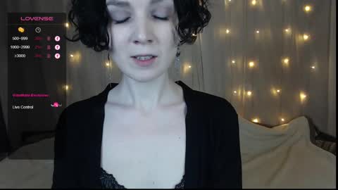 Snapshot of tinawincee chatting on December 27, 2024, 4:47 am Tina online show from December 27, 2024, 4:47 am