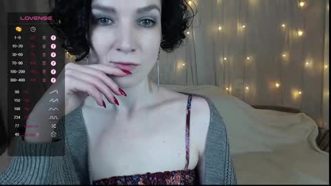 Snapshot of tinawincee chatting on January 17, 2025, 5:21 am Tina online show from January 17, 2025, 5:21 am