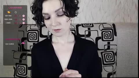 Snapshot of tinawincee chatting on February 23, 2025, 9:00 am Tina online show from February 23, 2025, 9:00 am