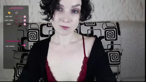 Snapshot of tinawincee chatting on March 1, 2025, 10:02 am Tina online show from March 1, 2025, 10:02 am