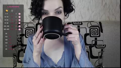 Snapshot of tinawincee chatting on March 7, 2025, 5:51 am Tina online show from March 7, 2025, 5:51 am