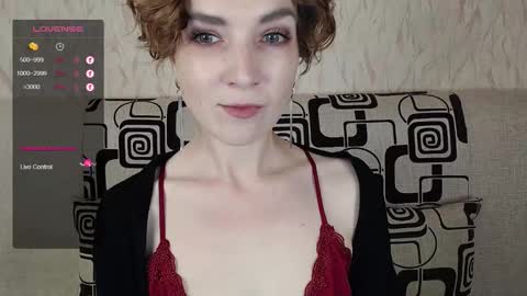 Snapshot of tinawincee chatting on September 13, 2025, 5:07 am Tina online show from September 13, 2025, 5:07 am