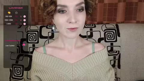 Snapshot of tinawincee chatting on November 3, 2025, 4:36 am Tina online show from November 3, 2025, 4:36 am