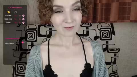 Snapshot of tinawincee chatting on November 7, 2025, 6:13 am Tina online show from November 7, 2025, 6:13 am