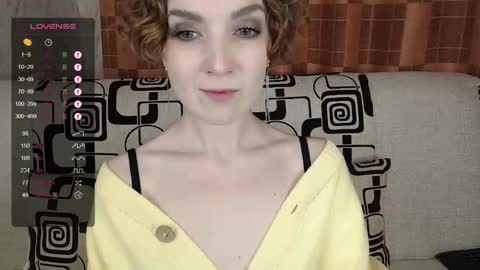 Snapshot of tinawincee chatting on November 16, 2025, 4:51 am Tina online show from November 16, 2025, 4:51 am