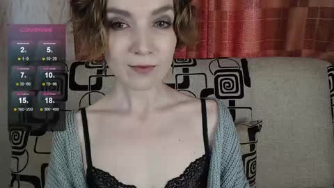 Snapshot of tinawincee chatting on May 15, 2026, 5:14 am Tina online show from May 15, 2026, 5:14 am