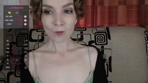 Snapshot of tinawincee chatting on June 13, 2026, 4:54 am Tina online show from June 13, 2026, 4:54 am