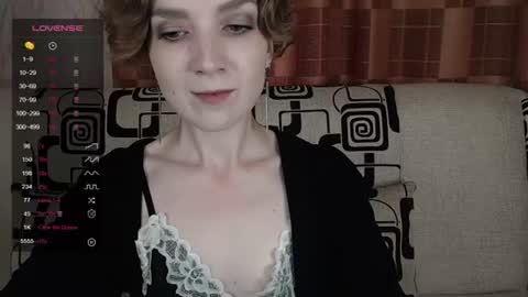 Snapshot of tinawincee chatting on June 27, 2026, 5:56 am Tina online show from June 27, 2026, 5:56 am