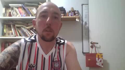 Snapshot of tinchox42 chatting on October 11, 2025, 6:45 am tinchox42 online show from October 11, 2025, 6:45 am