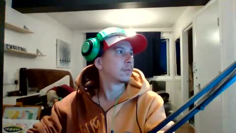 Snapshot of tinderpleaseletmeon chatting on August 9, 2026, 3:34 am tinderpleaseletmeon online show from August 9, 2026, 3:34 am