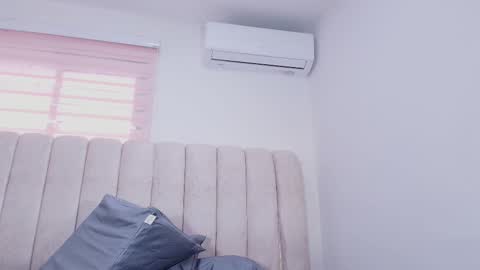 tinkerbell online show from February 7, 2026, 7:17 pm